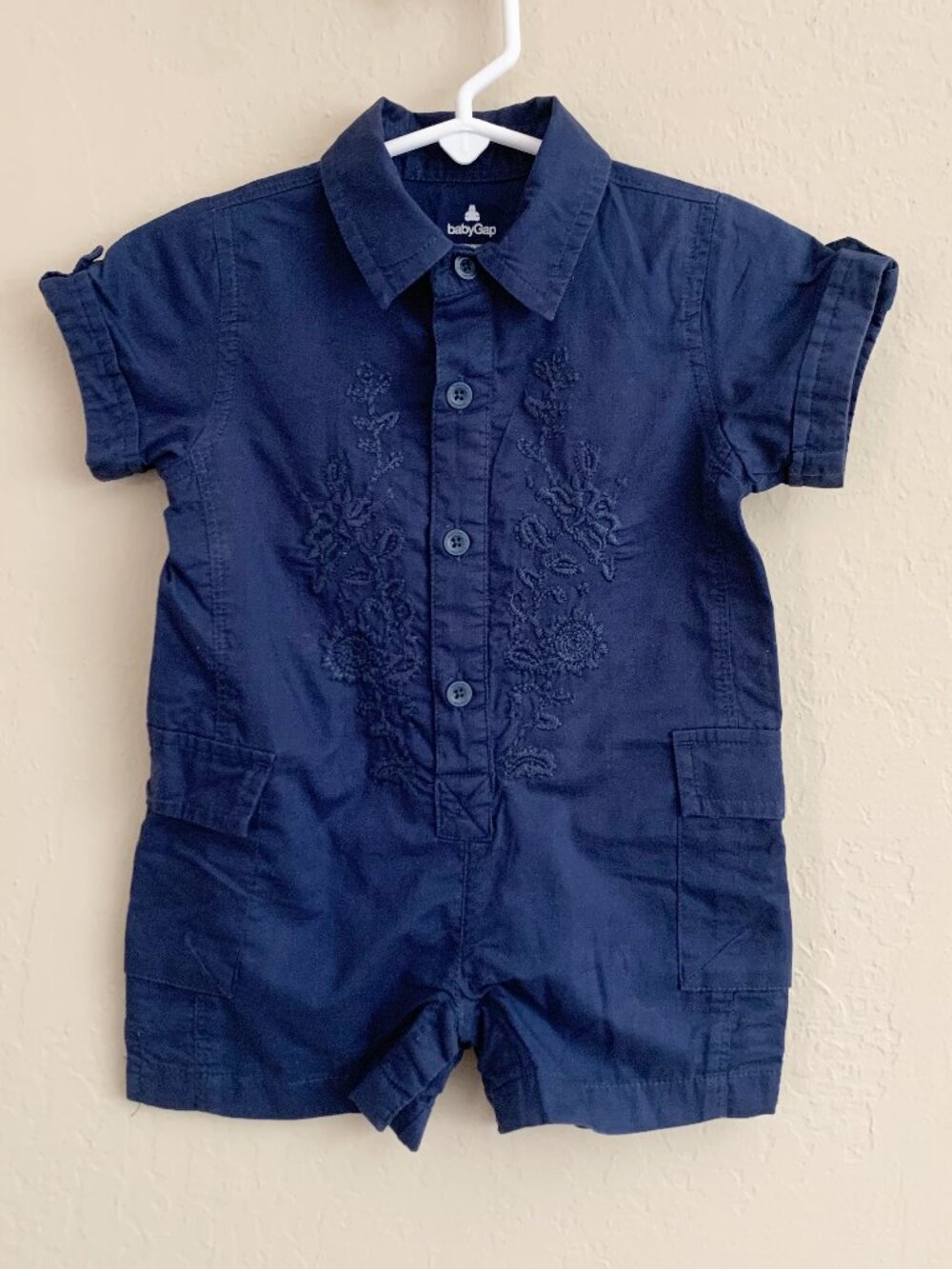 Baby Gap Embroidered Jumper • 3-6 Months